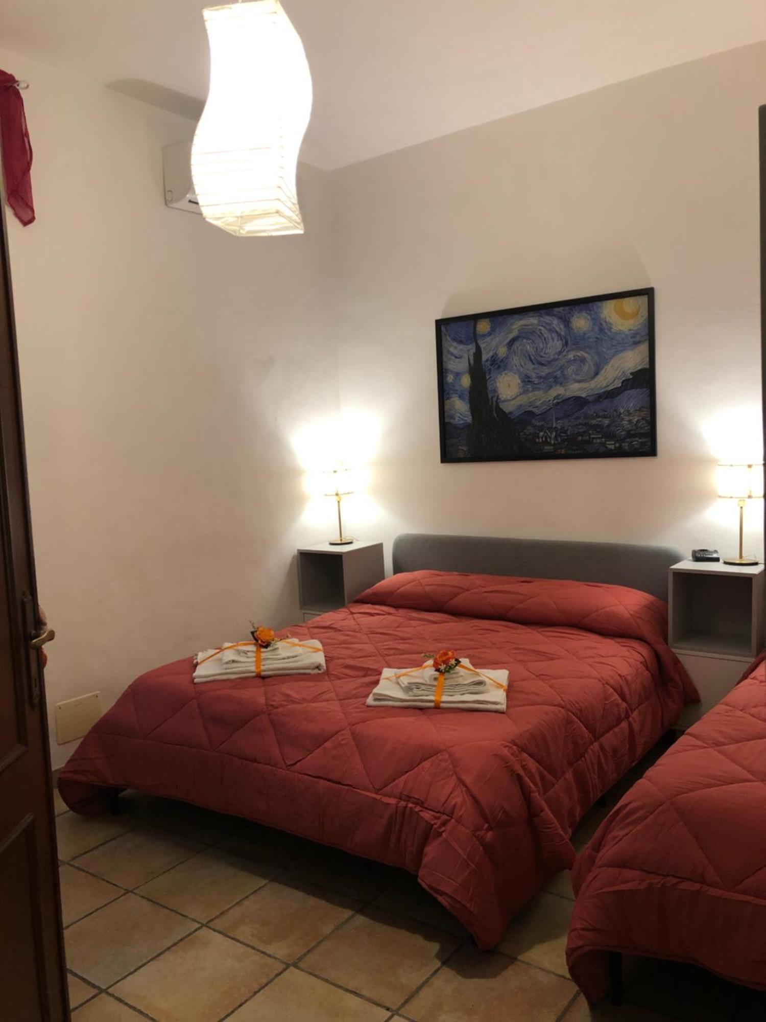 La Finestra Di Umberto Vicino Al Centro Con Parcheggio Privato Bed & Breakfast Viterbo Bagian luar foto
