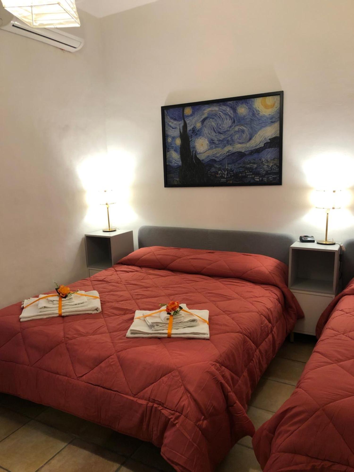 La Finestra Di Umberto Vicino Al Centro Con Parcheggio Privato Bed & Breakfast Viterbo Bagian luar foto