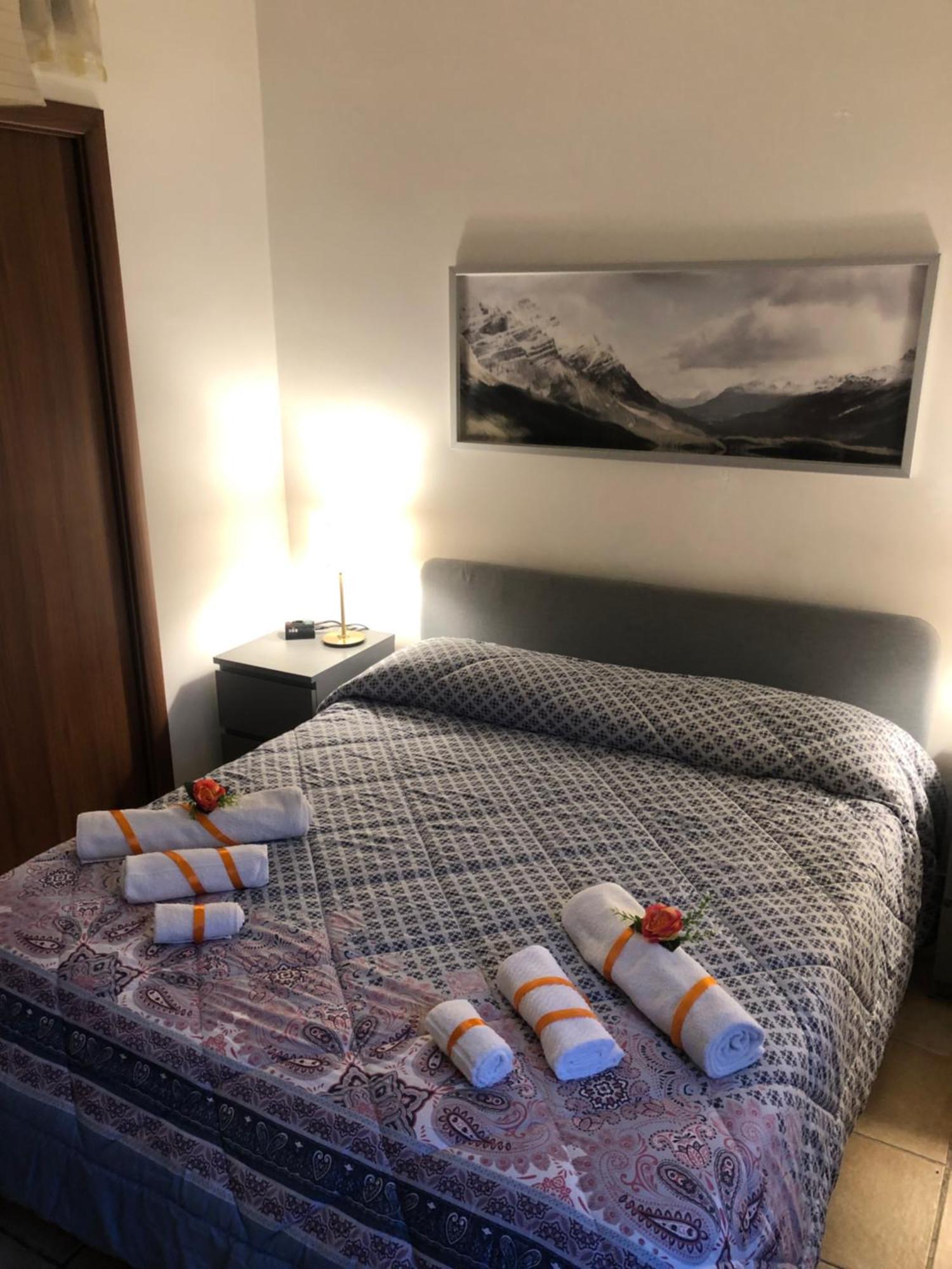 La Finestra Di Umberto Vicino Al Centro Con Parcheggio Privato Bed & Breakfast Viterbo Bagian luar foto
