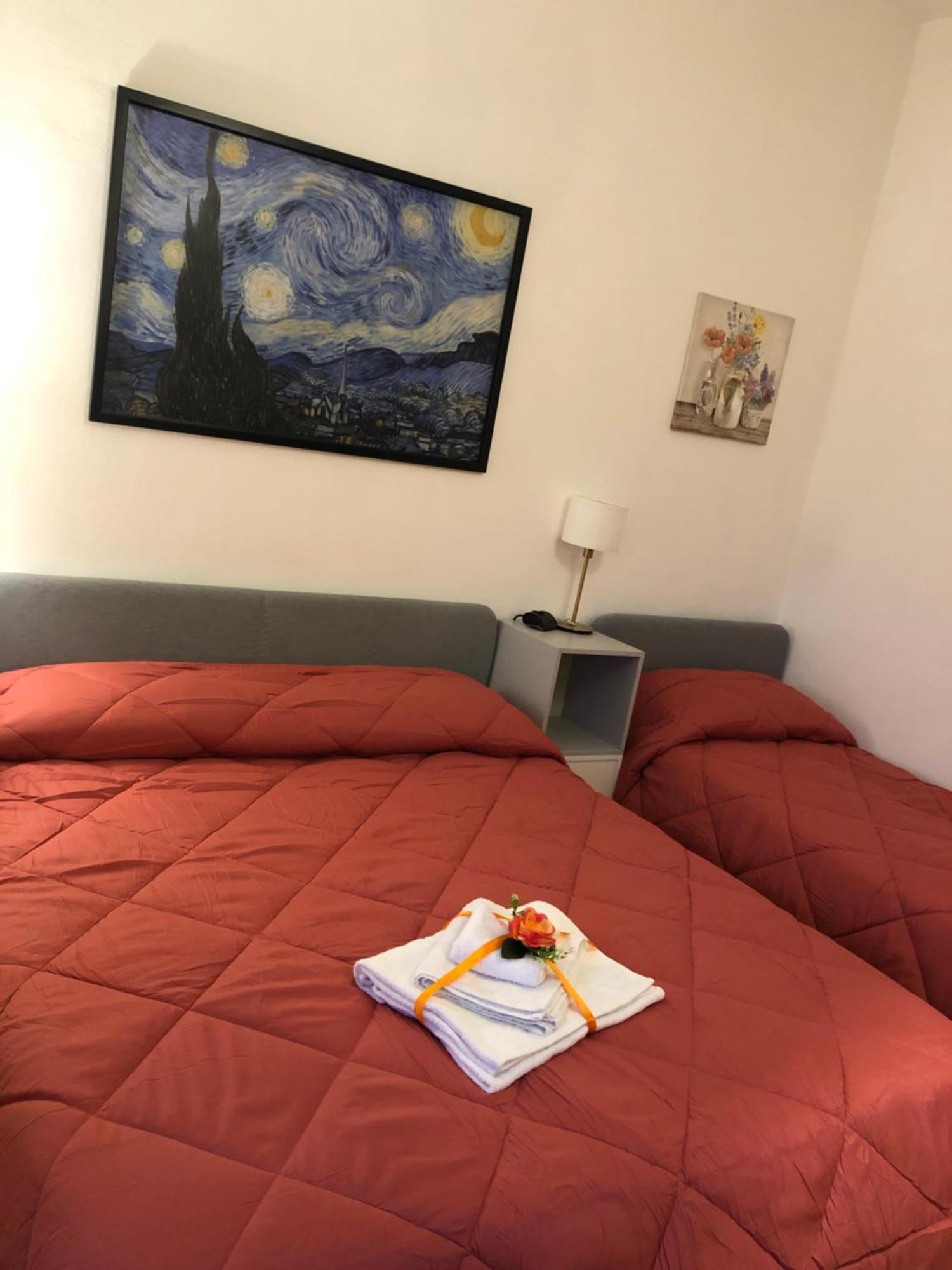 La Finestra Di Umberto Vicino Al Centro Con Parcheggio Privato Bed & Breakfast Viterbo Bagian luar foto