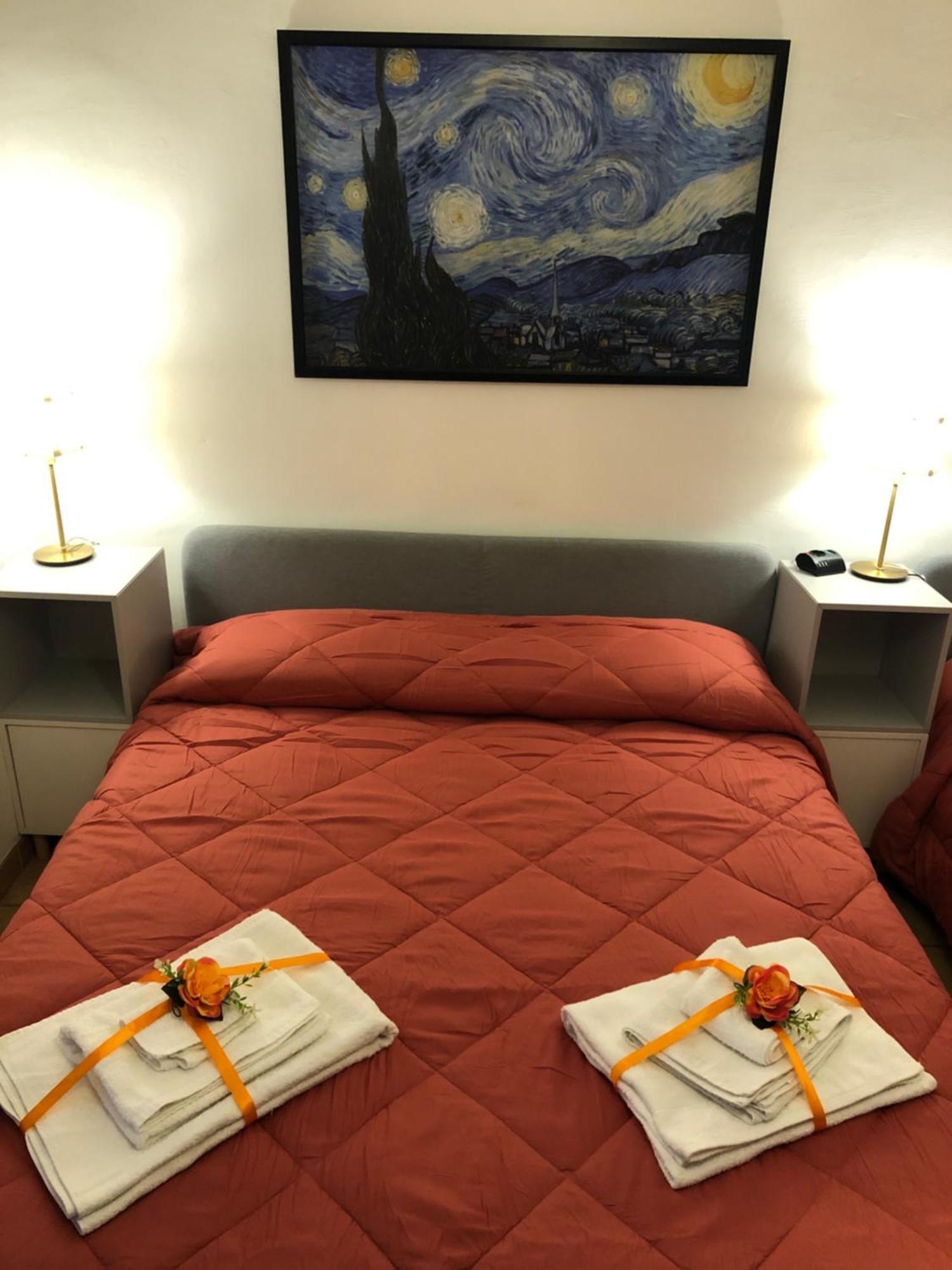La Finestra Di Umberto Vicino Al Centro Con Parcheggio Privato Bed & Breakfast Viterbo Bagian luar foto